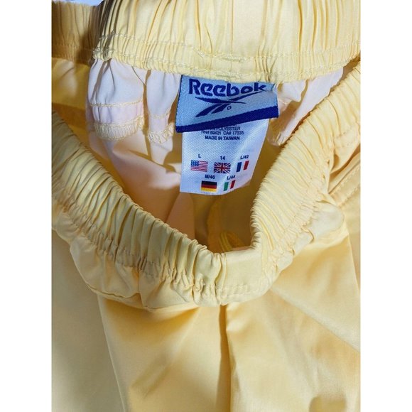 Reebok Athletic Shorts Womens Sz Large Running Volleyball Gym Pockets Drawstring - Picture 3 of 12